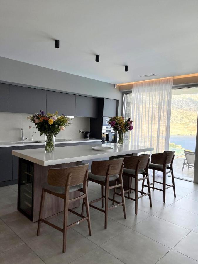 Rock Bay Villas - Luxury Villas In Crete Agia Pelagia Екстериор снимка
